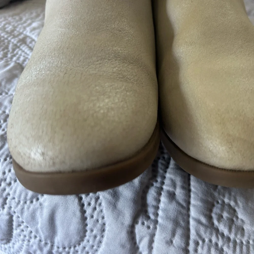 Stride Rite pretty pearlized